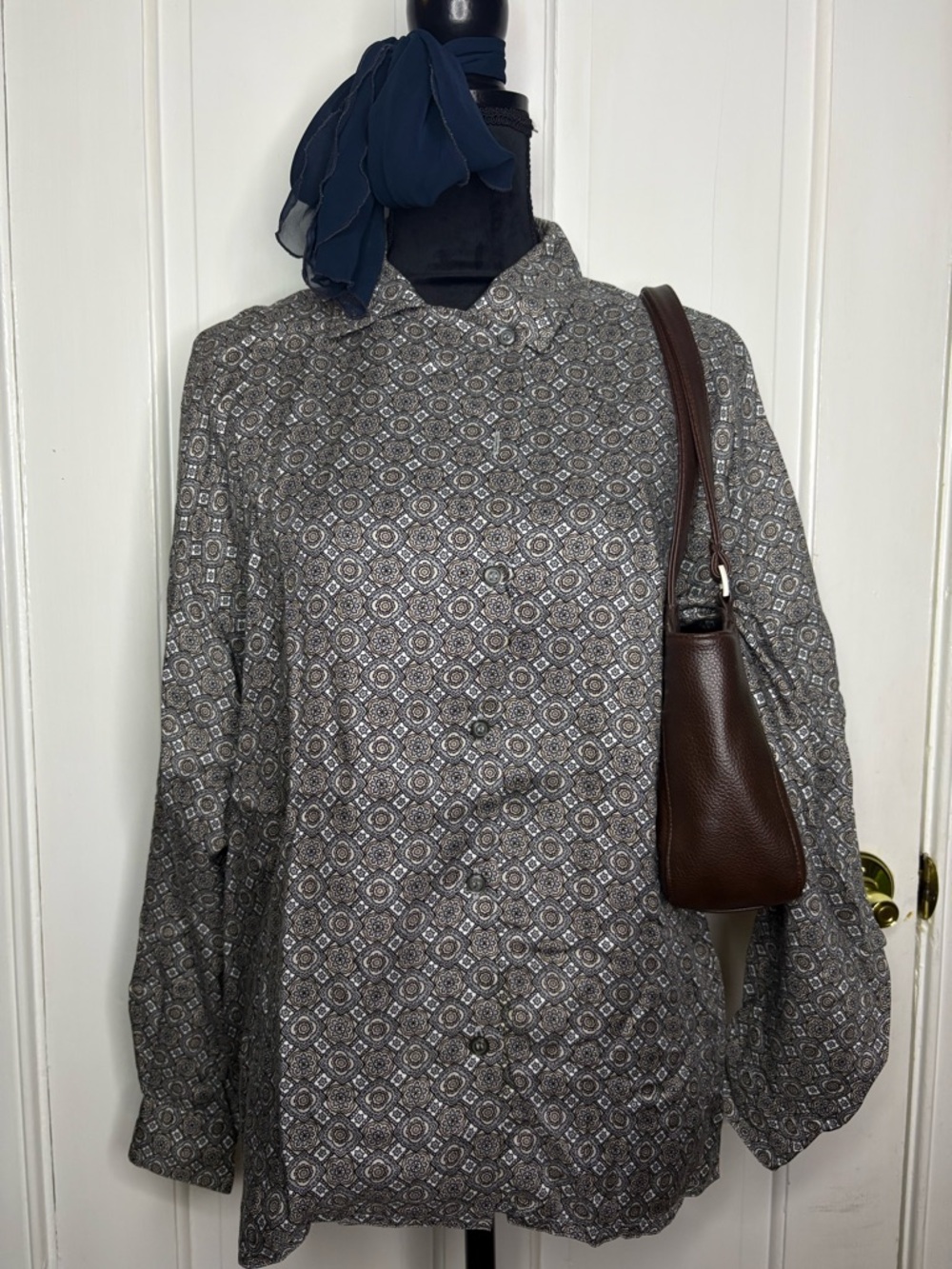 Jones New York Woman’s Button Down Blouse